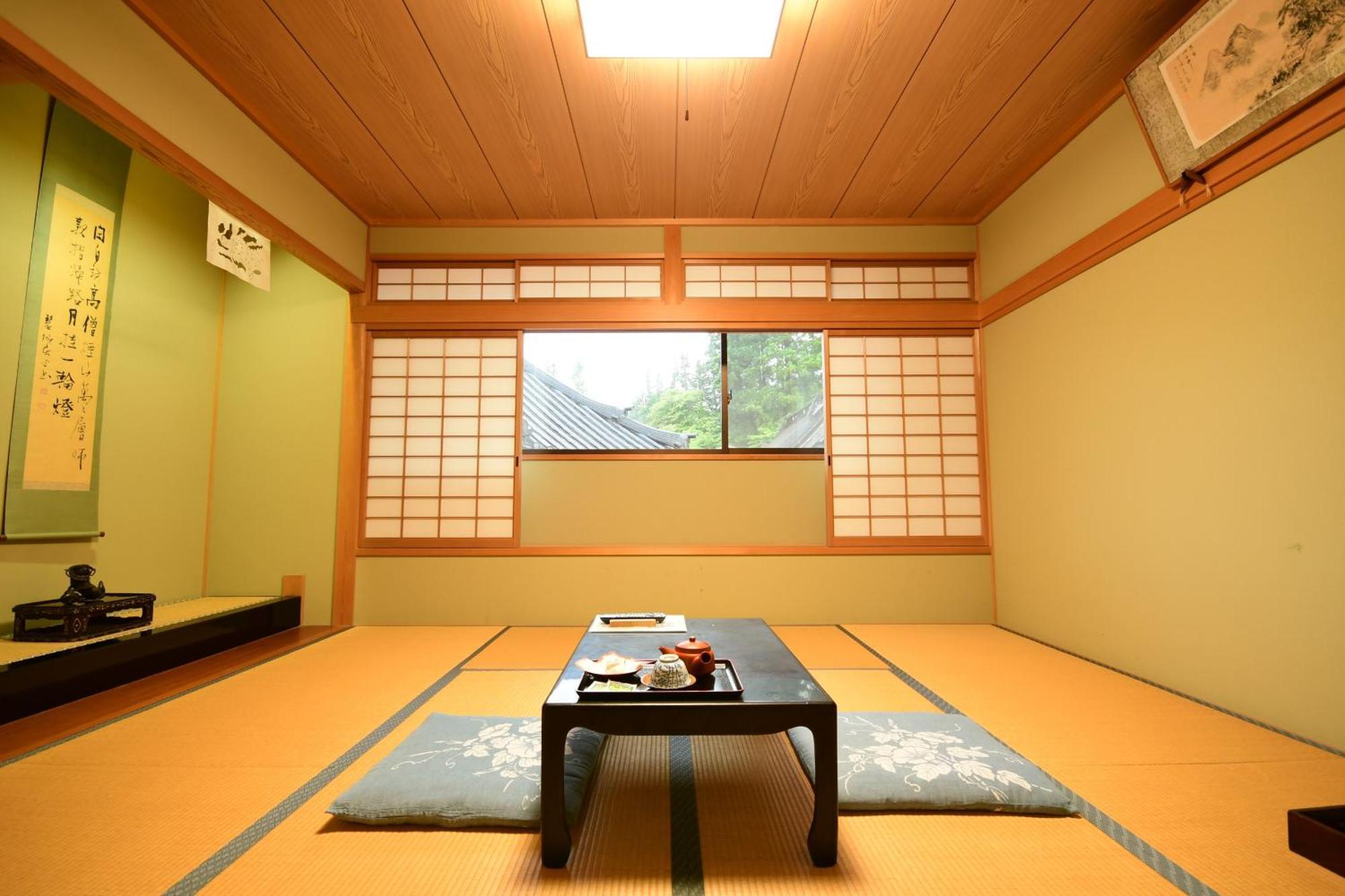 Koyasan Shukubo Fugenin Hotel Buitenkant foto