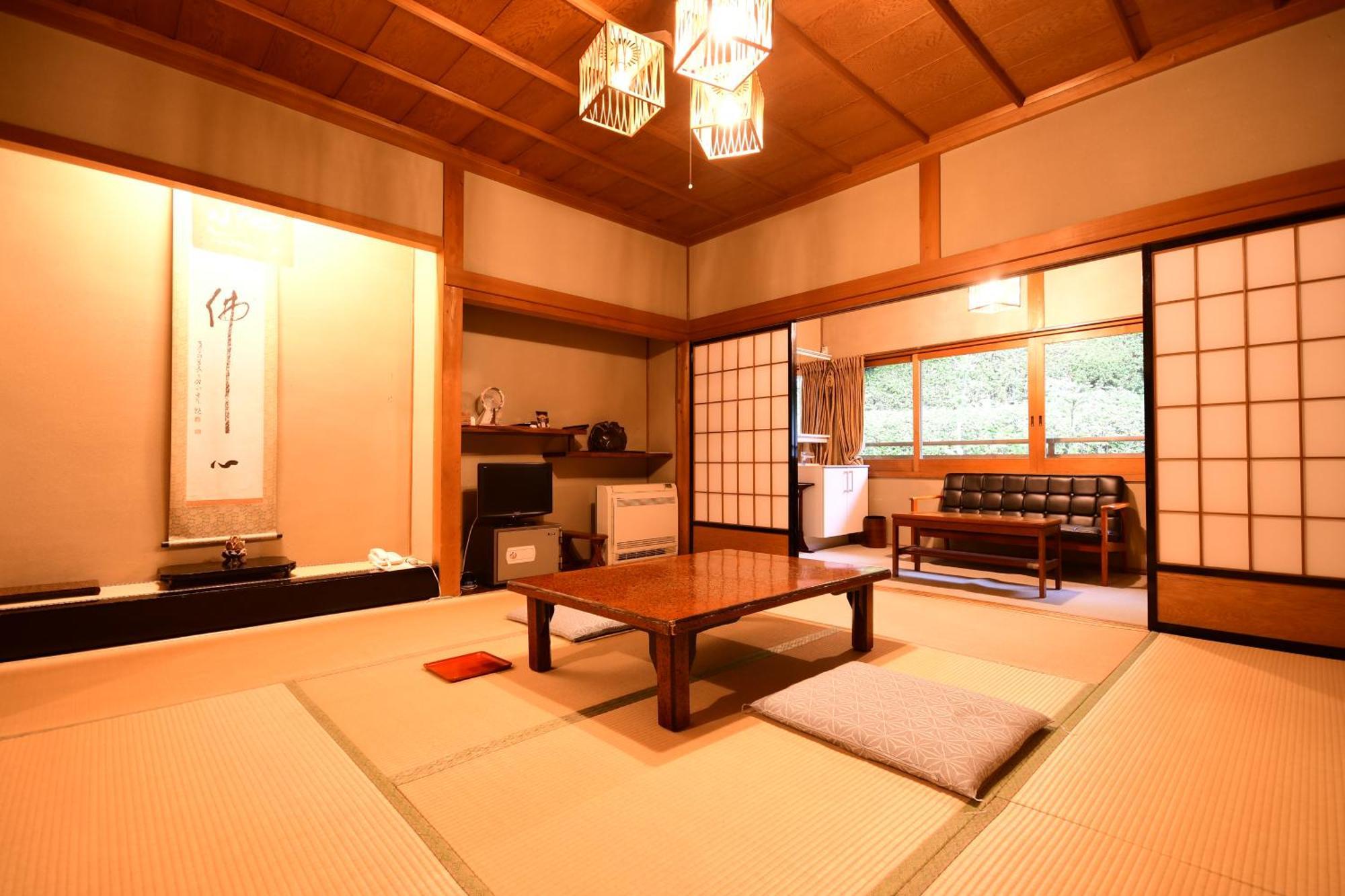 Koyasan Shukubo Fugenin Hotel Buitenkant foto