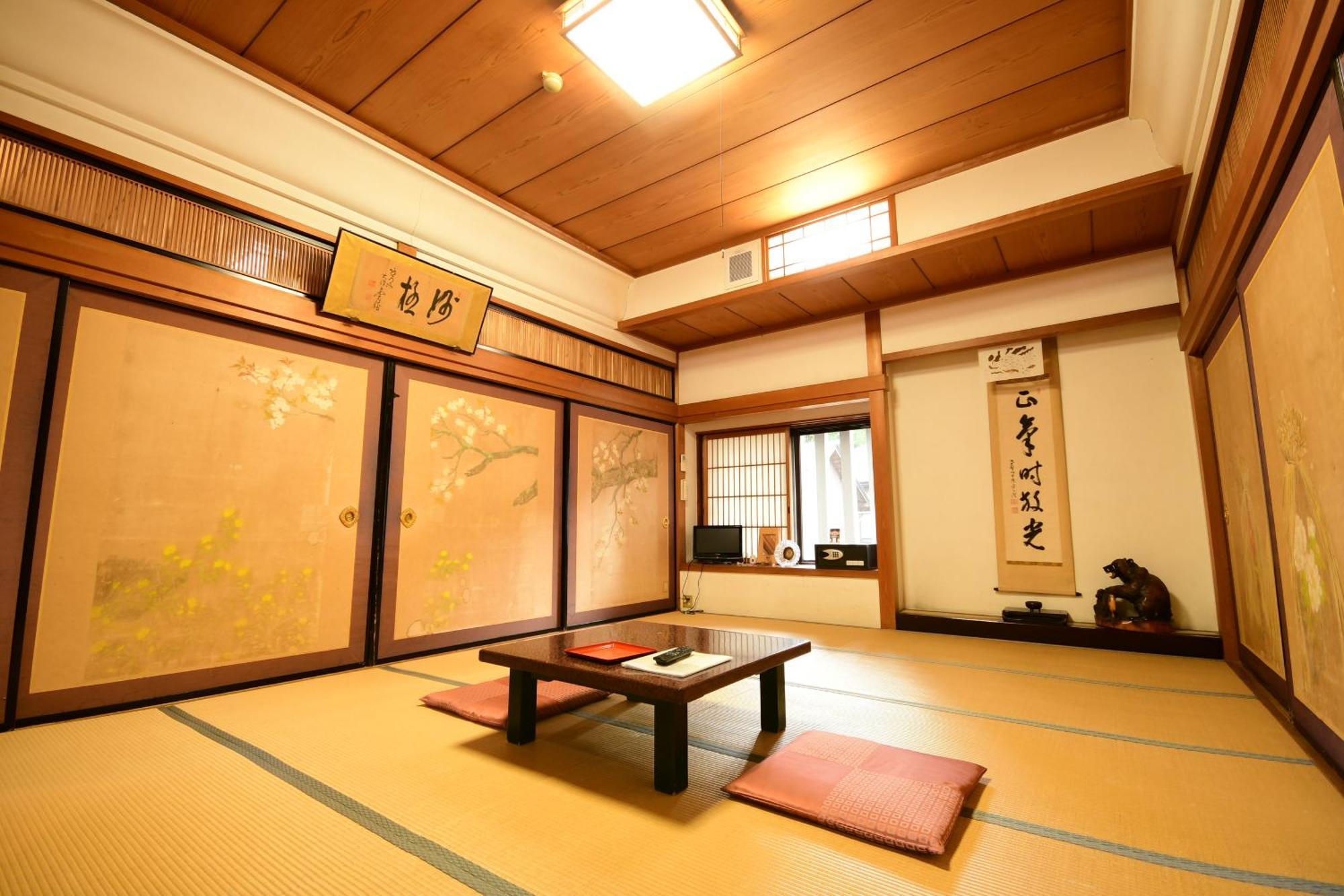 Koyasan Shukubo Fugenin Hotel Buitenkant foto