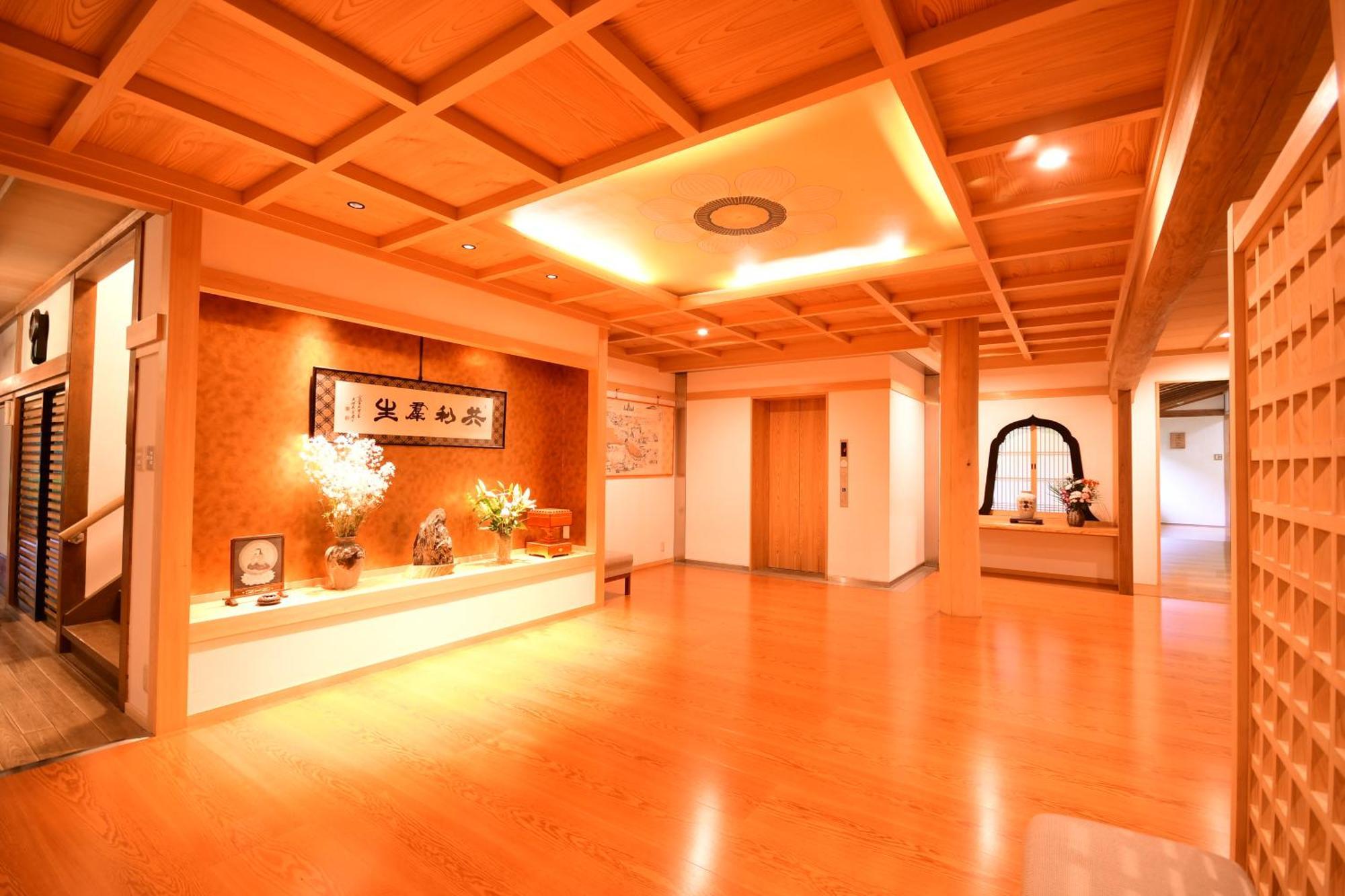 Koyasan Shukubo Fugenin Hotel Buitenkant foto